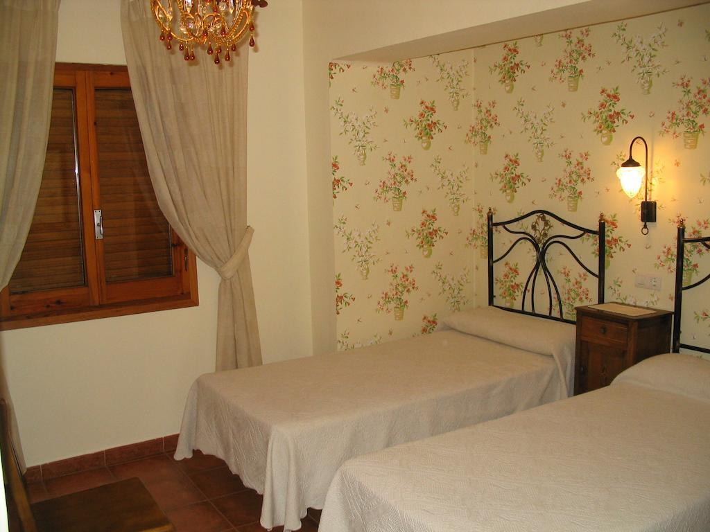 Apartamentos Casa Gallan Sarvisé Pokoj fotografie